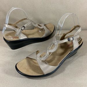 Zümfoot strappy wedge metallic leather sandal